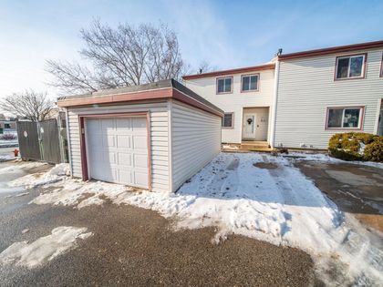 907 40th Street NW Rochester, MN 55901