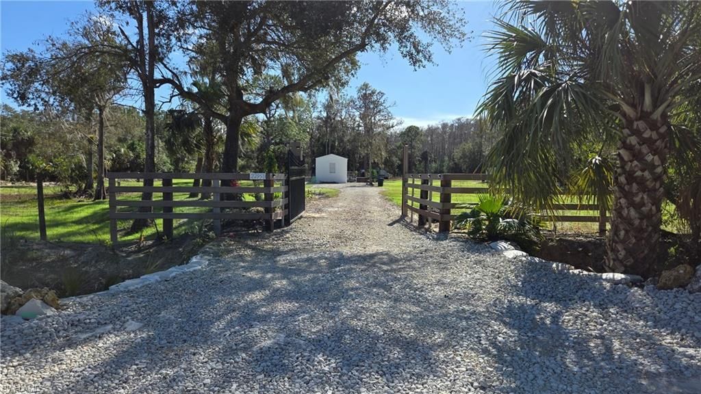 22950 Tinas Ln, Fort Myers, FL 33913 Photo