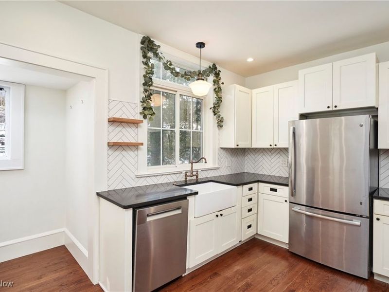 141 Storer Avenue, Akron, OH 44302 Photo 7