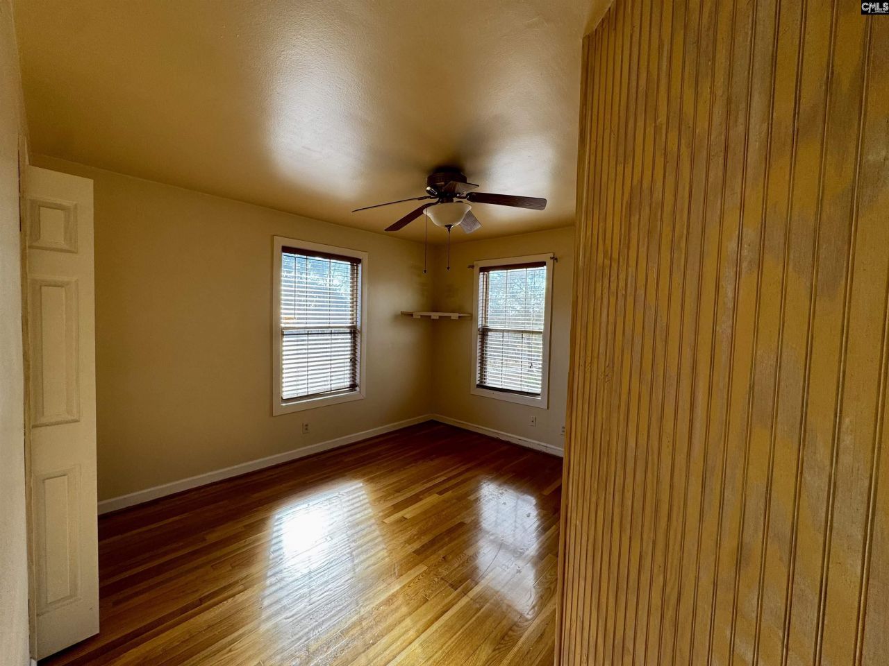 1001 Gardendale Photo 21