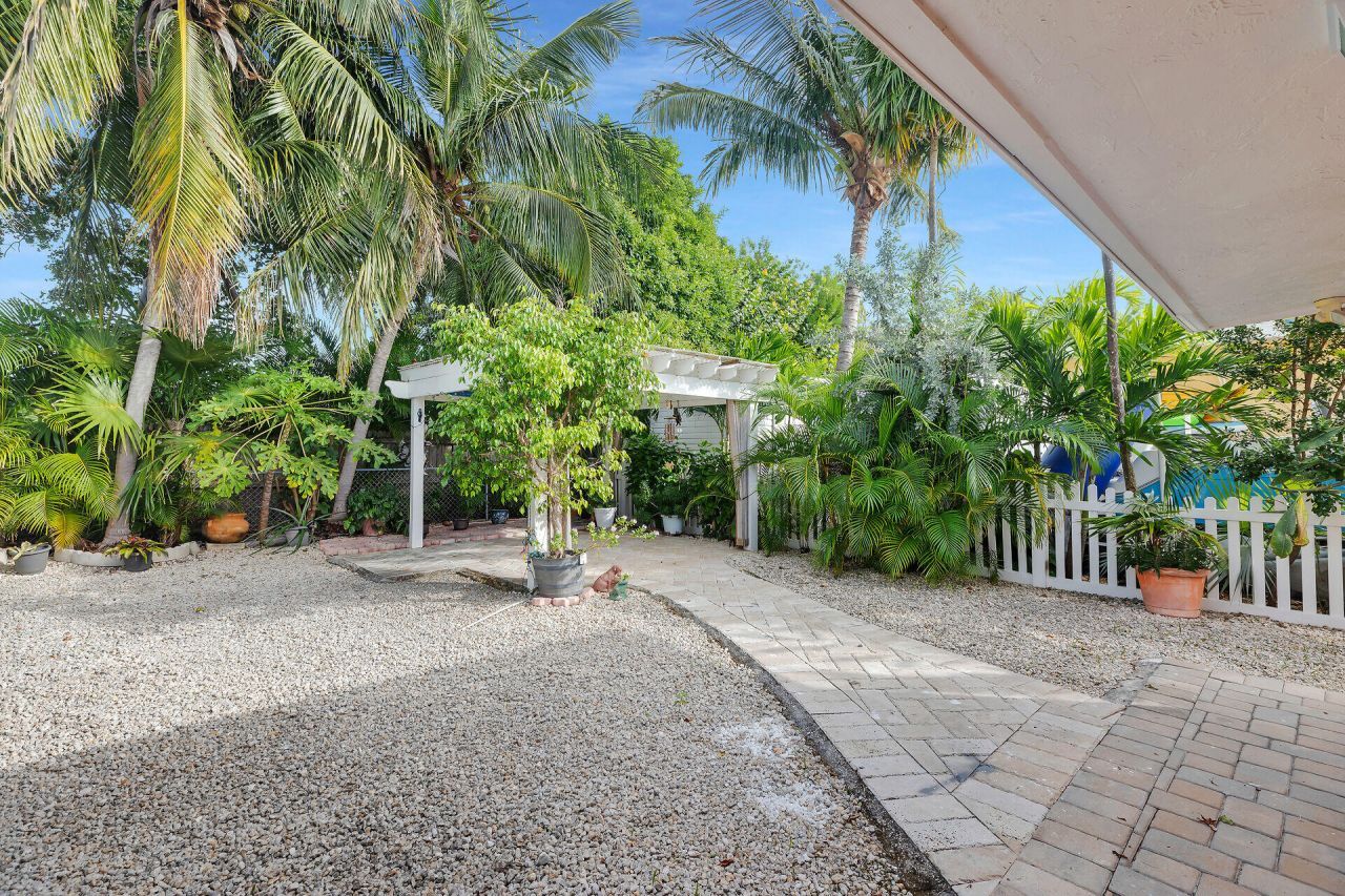 480 109th Street Ocean, Marathon, FL 33050 Photo