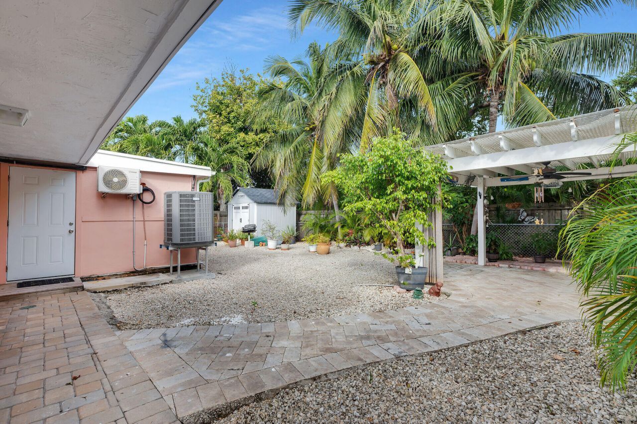 480 109th Street Ocean, Marathon, FL 33050 Photo