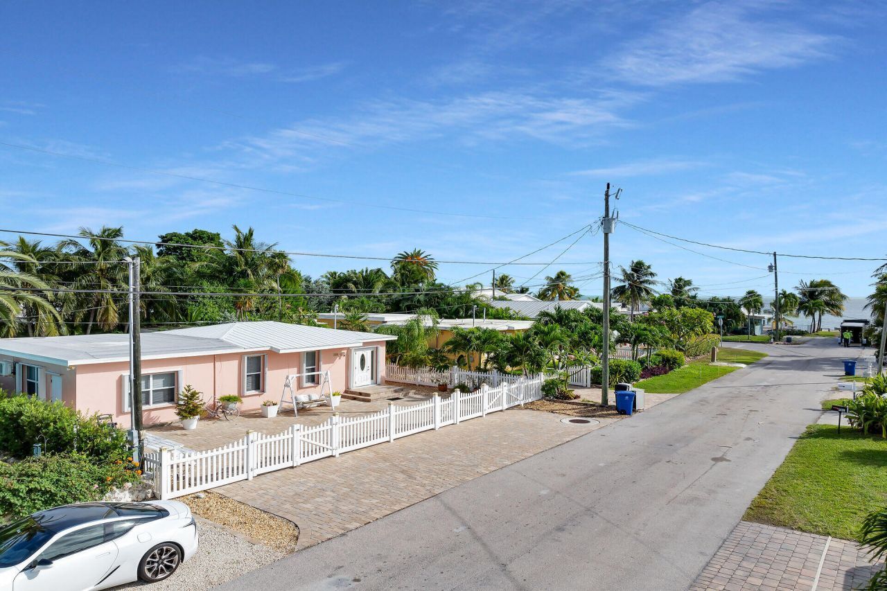 480 109th Street Ocean, Marathon, FL 33050 Photo