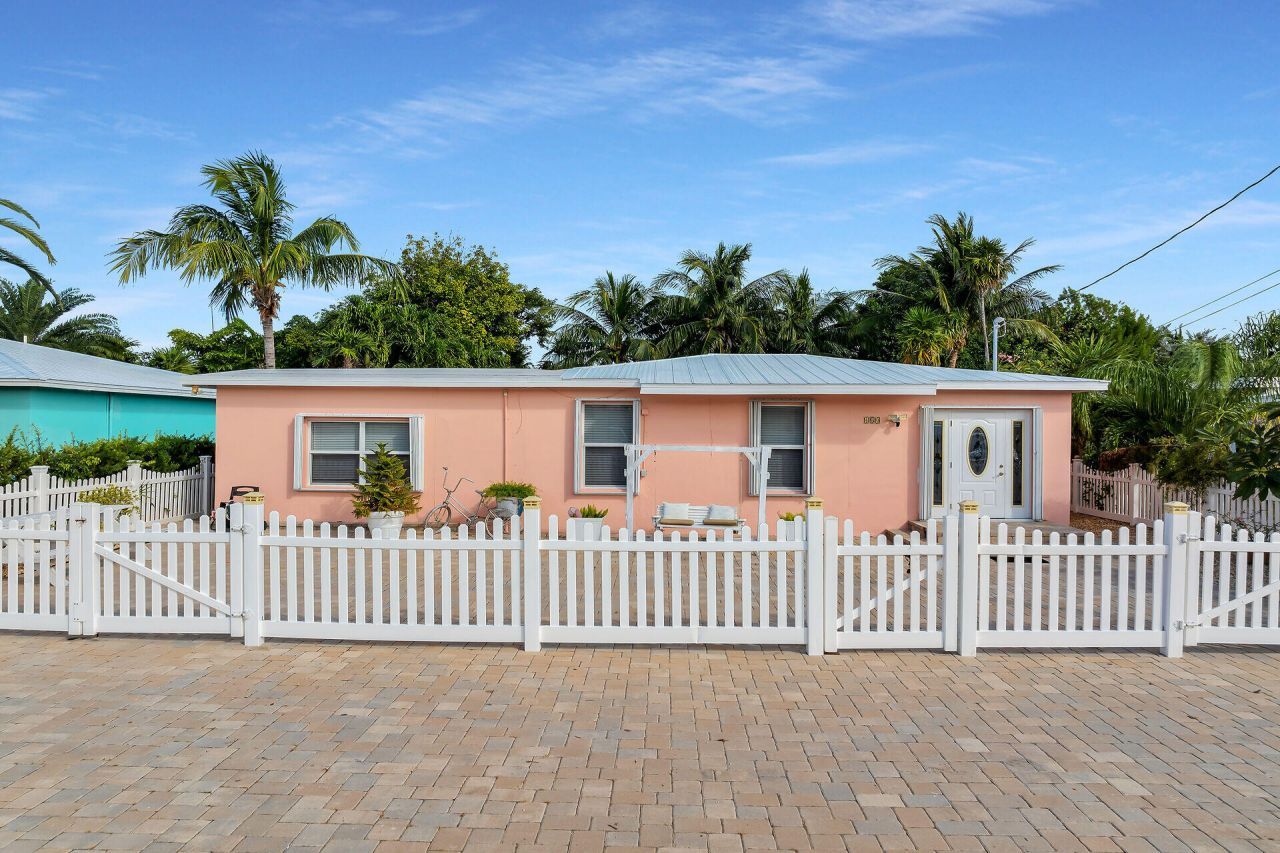 480 109th Street Ocean, Marathon, FL 33050 Photo