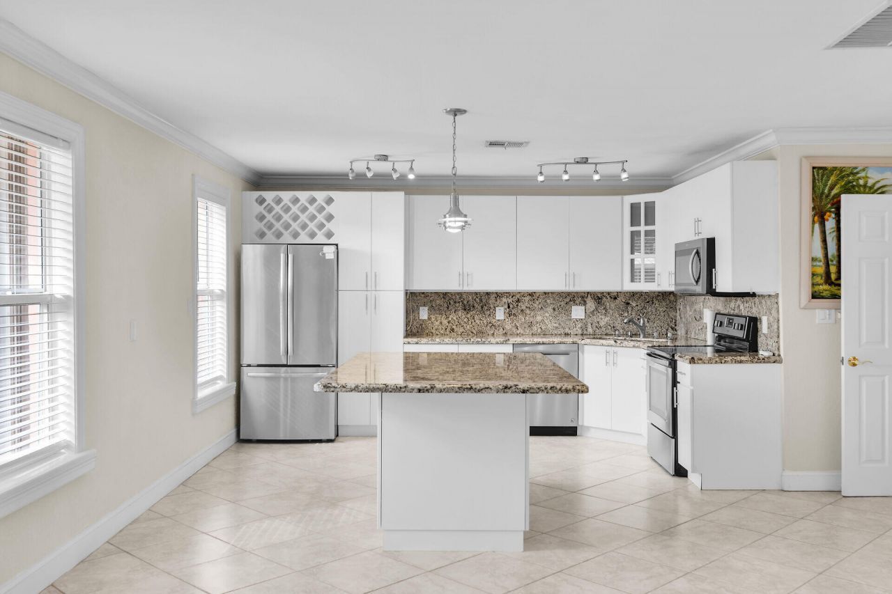 480 109th Street Ocean, Marathon, FL 33050 Photo