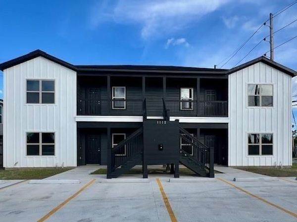 1112 CAMBRIDGE Drive, Unit D, LaPlace, LA 70068