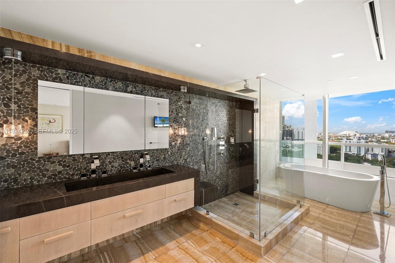 1643 Brickell Ave, Unit 2304, Miami, FL 33129 Photo