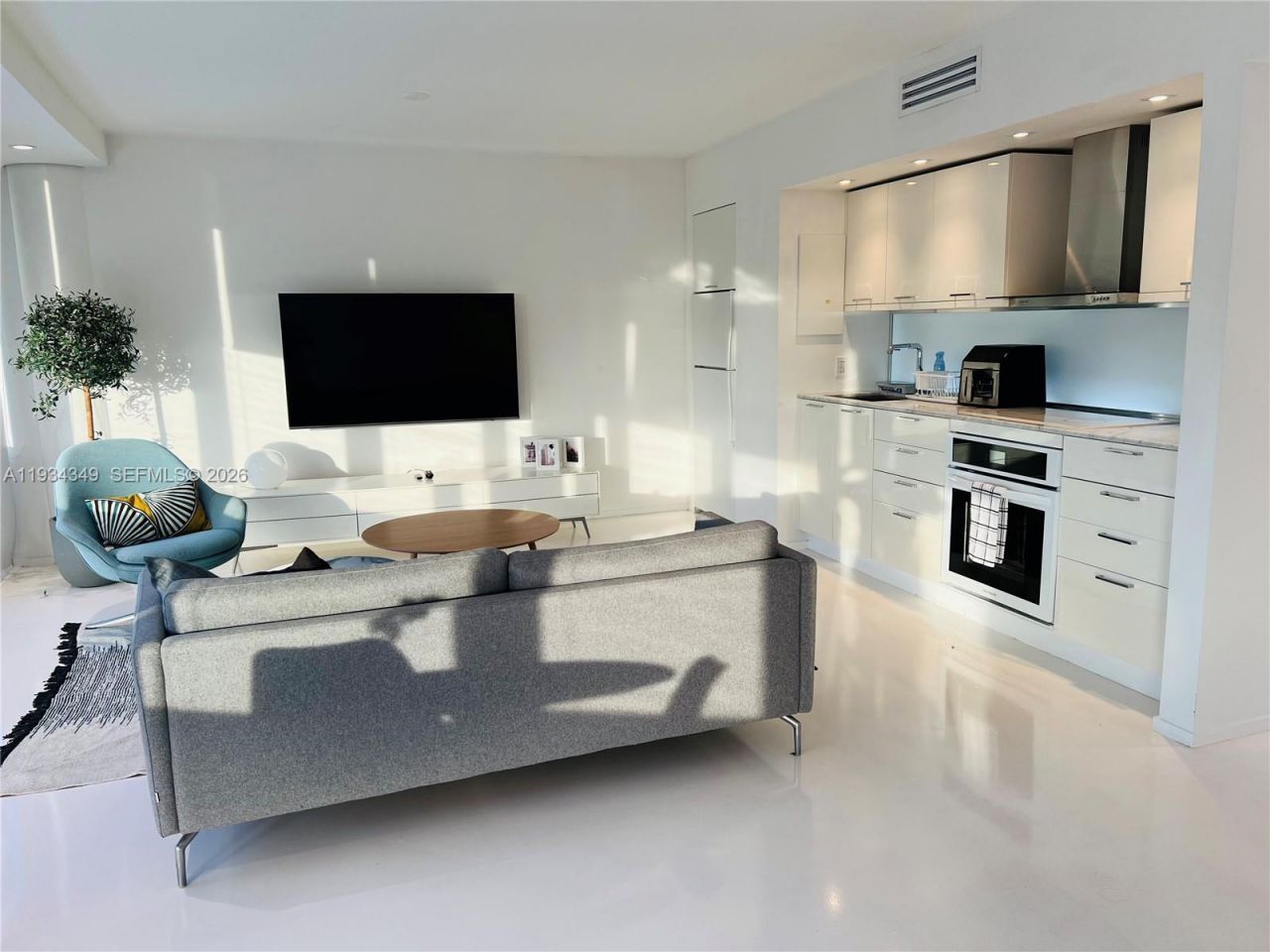 900 Bay Dr , Unit 315, Miami Beach, FL 33141 Photo