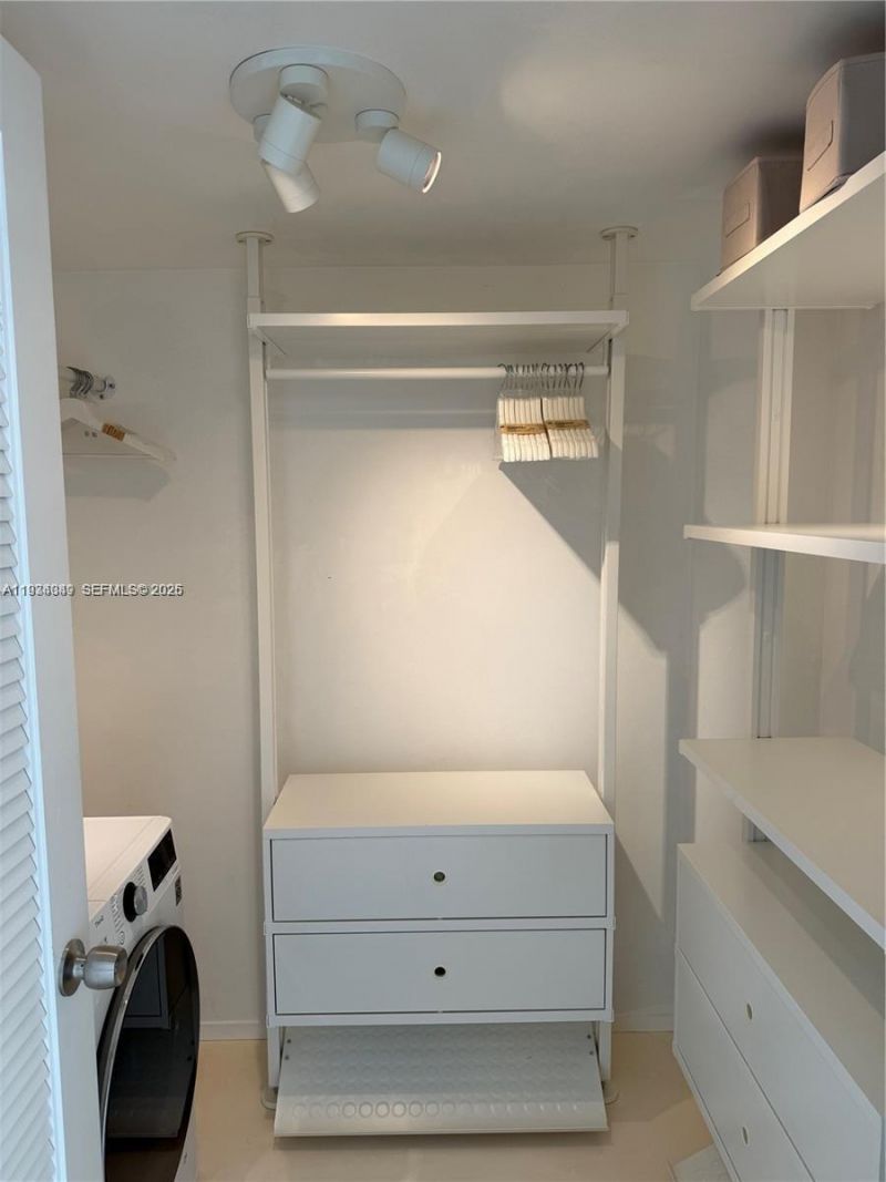 900 Bay Dr, Unit 315, Miami Beach, FL 33141 Photo