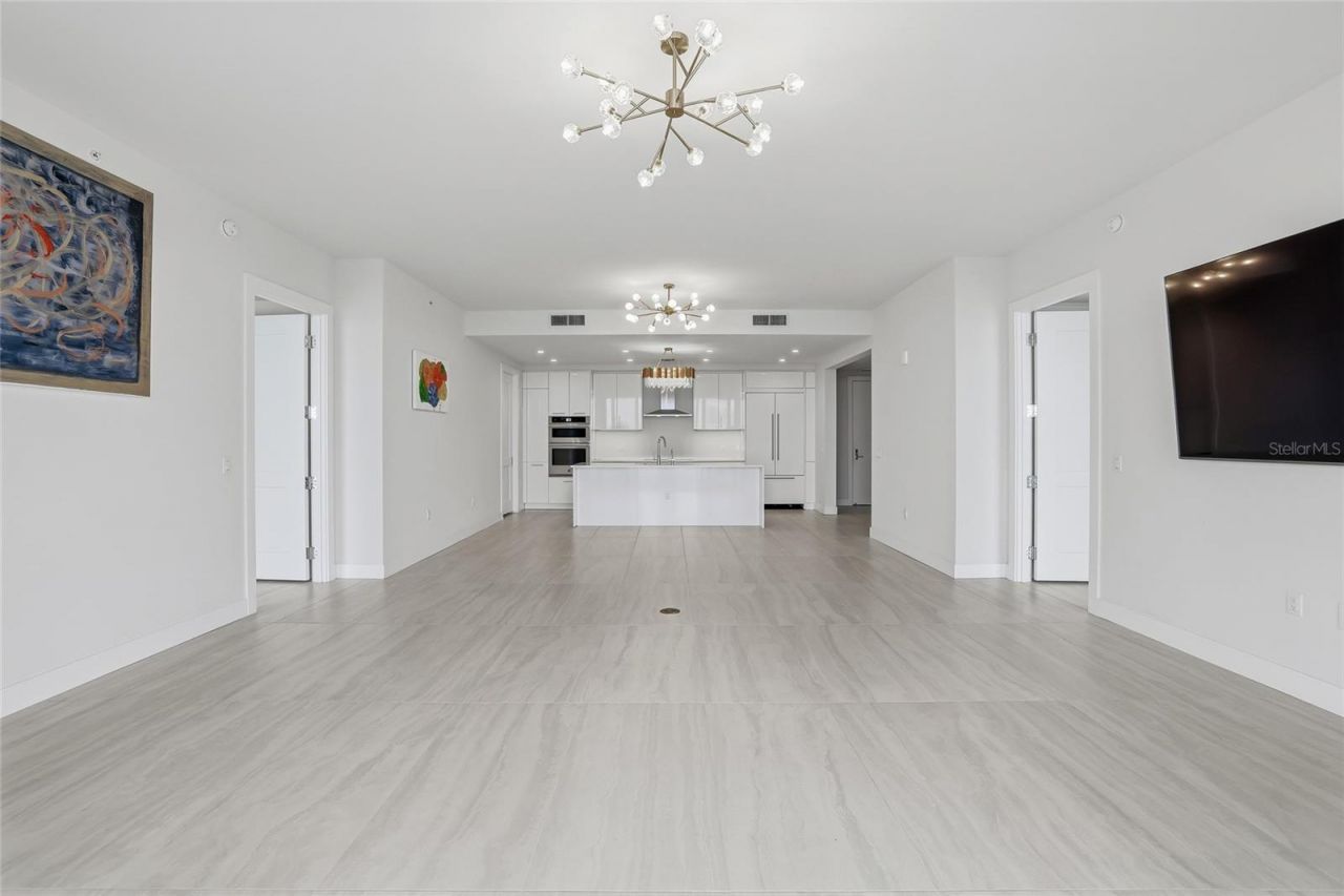 301 1st Street S, Unit 802, Saint Petersburg, FL 33701 Photo