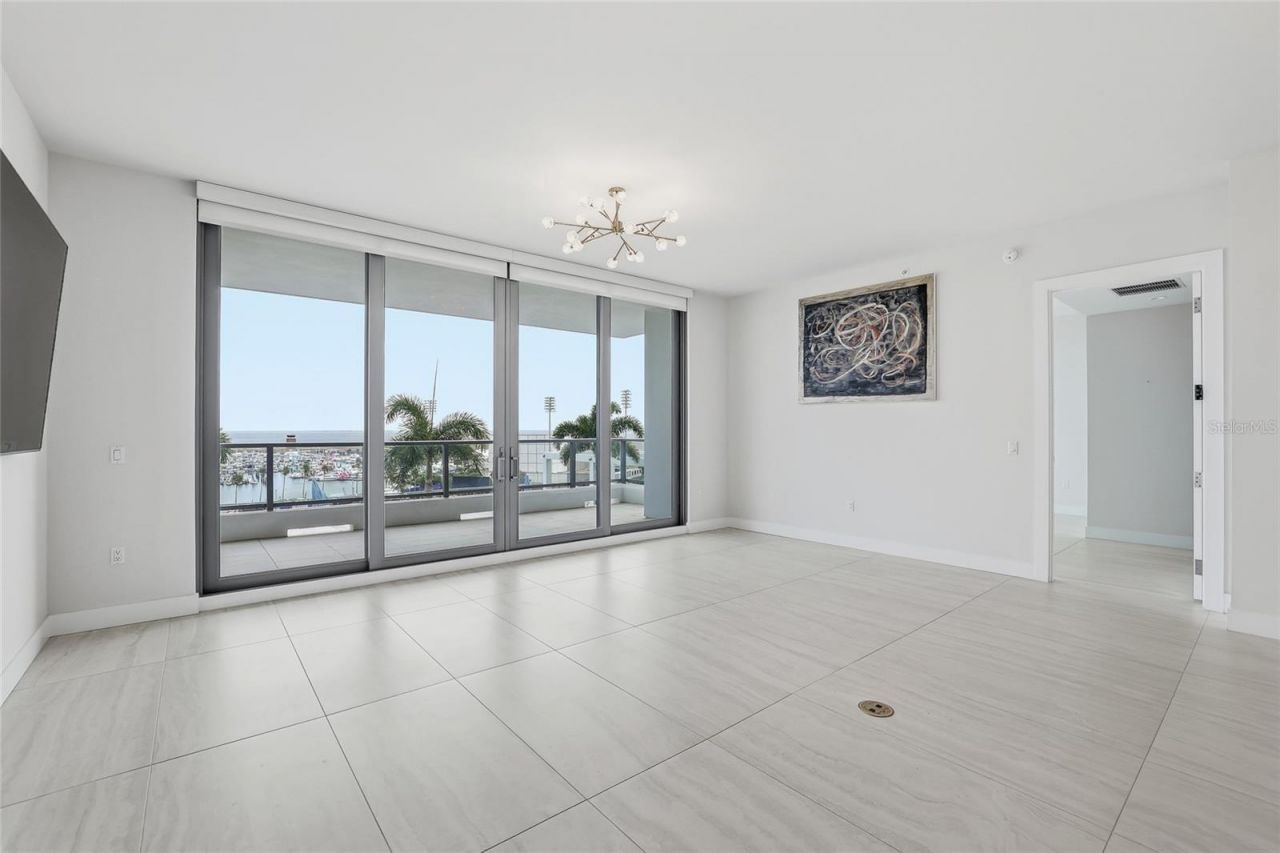 301 1st Street S, Unit 802, Saint Petersburg, FL 33701 Photo