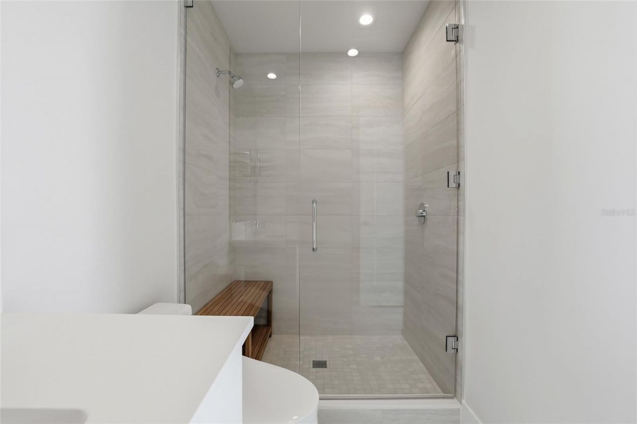 301 1st Street S, Unit 802, Saint Petersburg, FL 33701 Photo