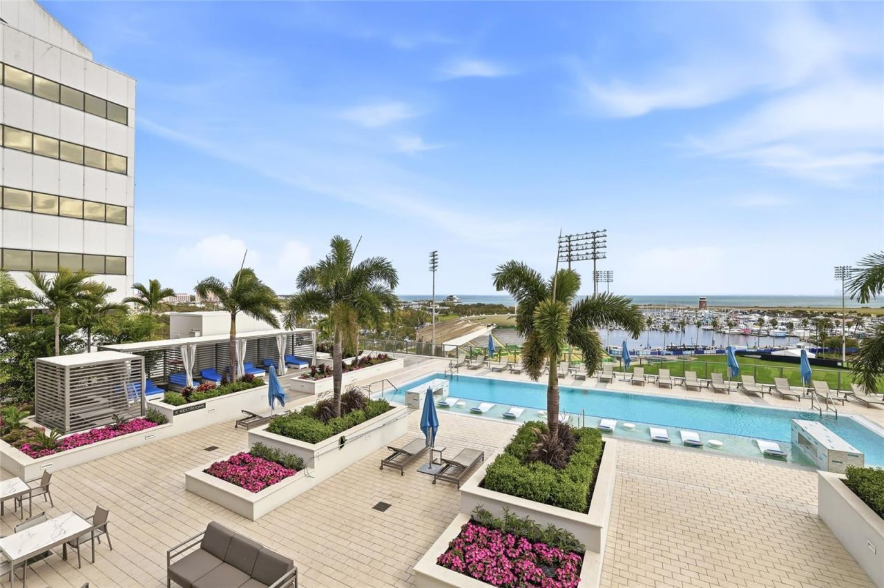 301 1st Street S, Unit 802, Saint Petersburg, FL 33701 Photo