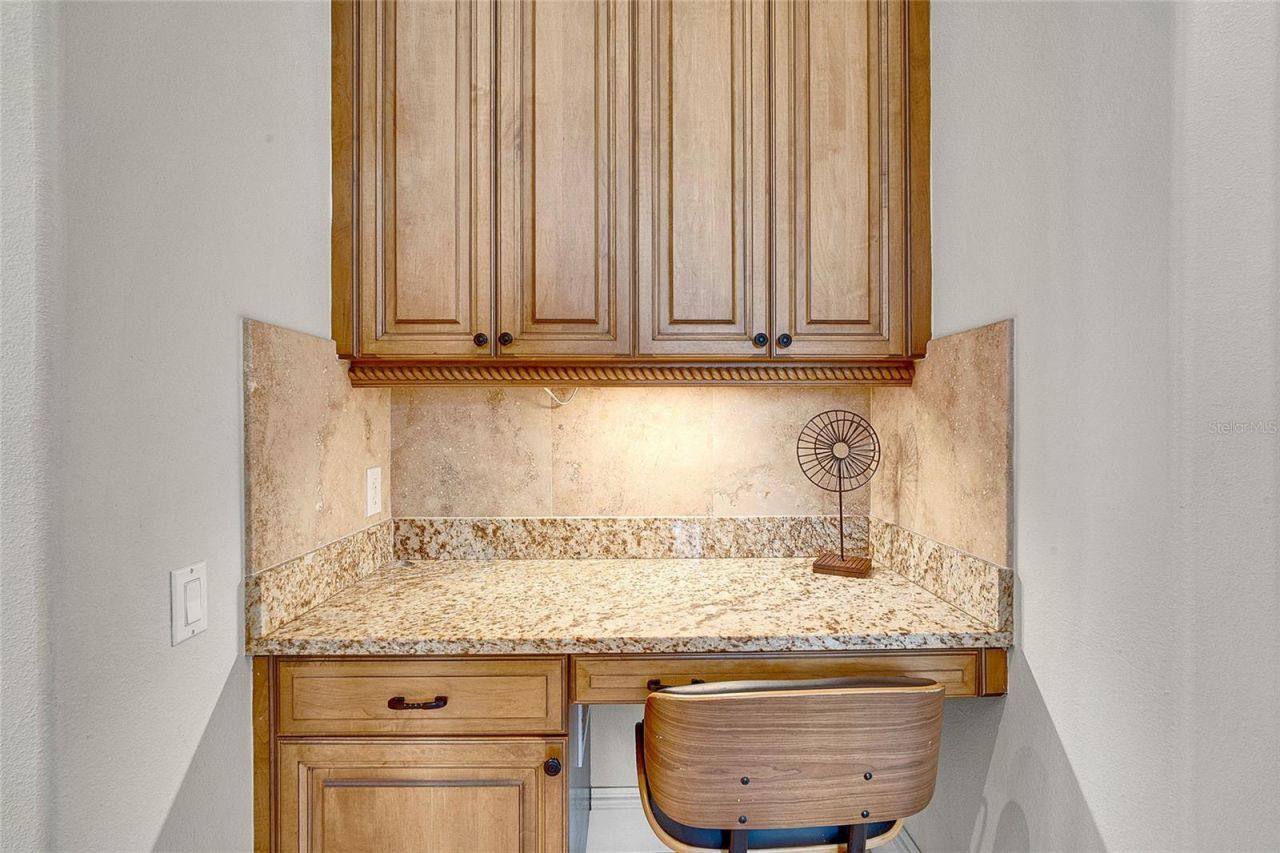 8707 Silverthorn Road, Seminole, FL 33777 Photo