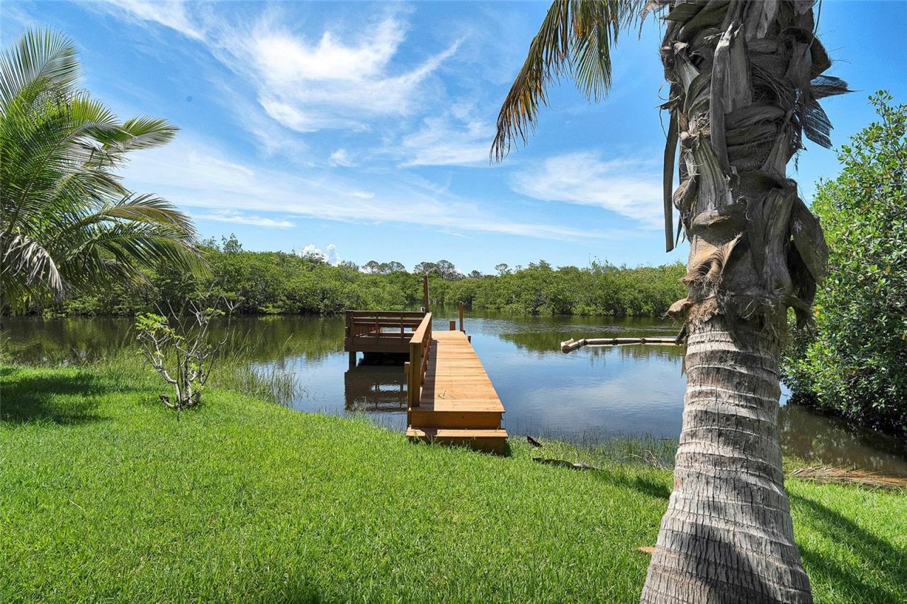 8707 Silverthorn Road, Seminole, FL 33777 Photo