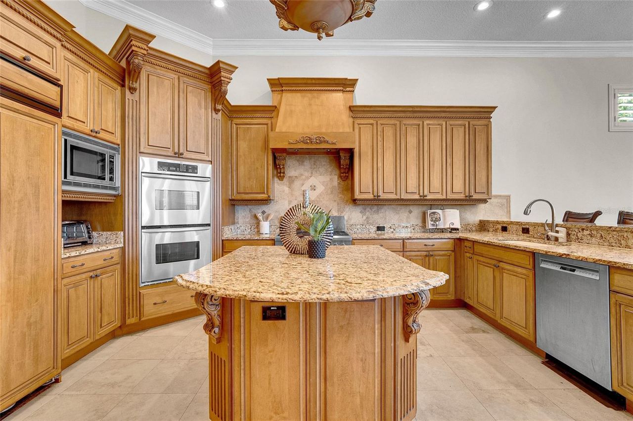 8707 Silverthorn Road, Seminole, FL 33777 Photo