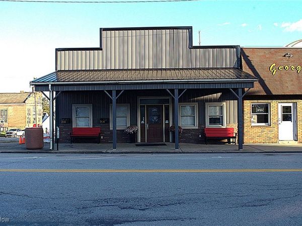 206 main st, Woodsfield, OH 43793