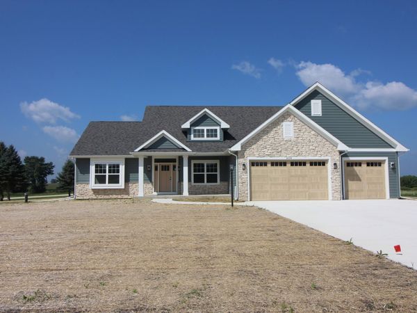 2034 Highland Way, Yorkville, WI 53177