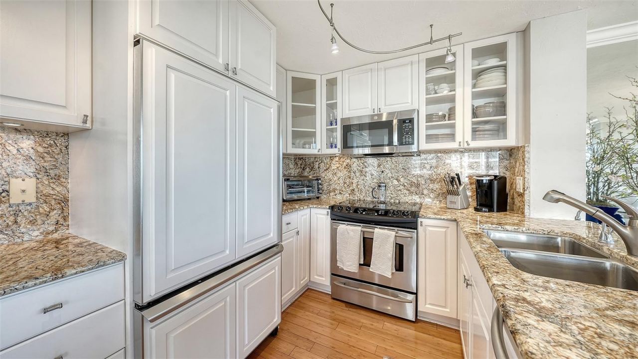 770 S Palm Avenue, Unit 704, Sarasota, FL 34236 Photo