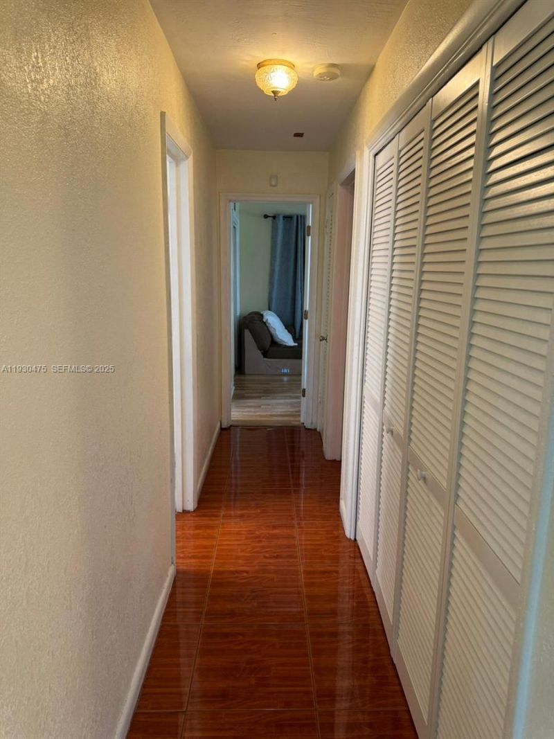 4771 NW 10th Ct, Unit 118, Plantation, FL 33313 Photo