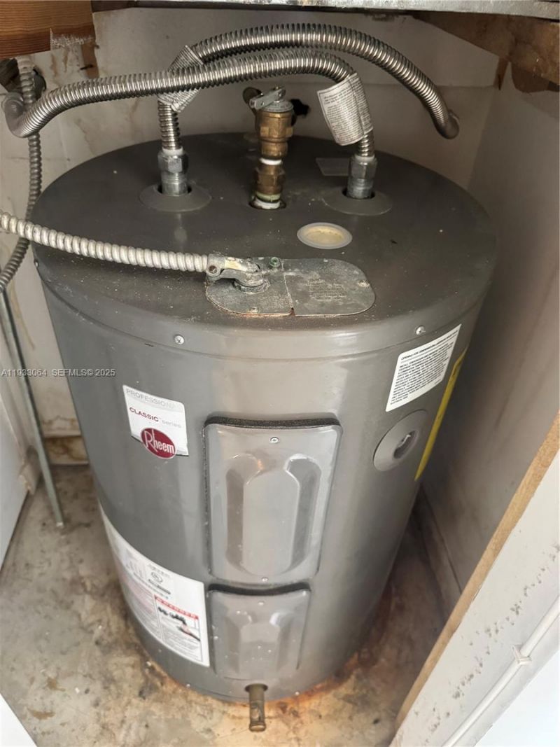 9330 Sunrise Lakes, Unit 304, Sunrise, FL 33322 Photo