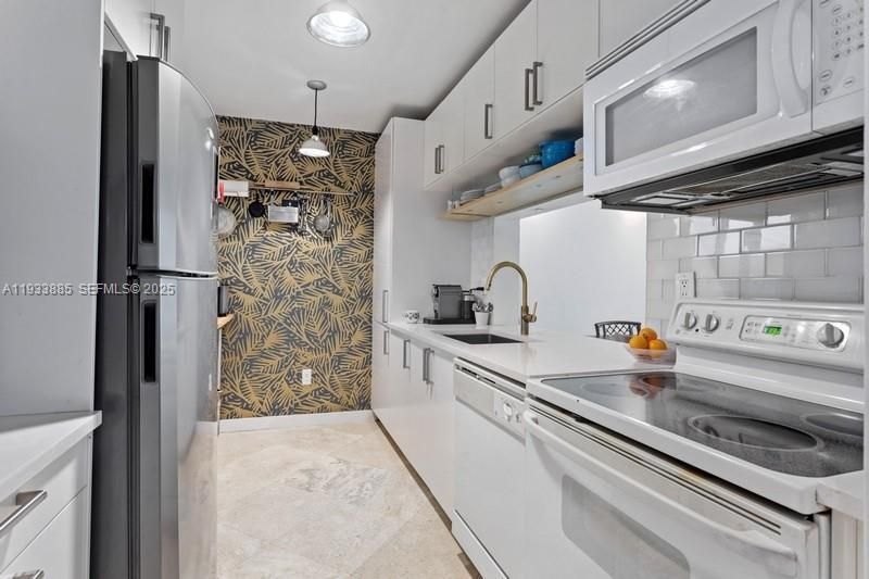 8888 Collins Ave, Unit 115, Surfside, FL 33154 Photo