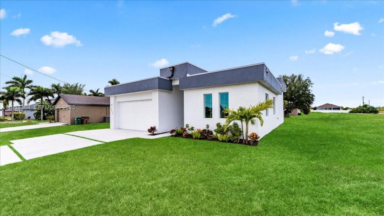 1222 Nelson Rd N, Cape Coral, FL 33993 Photo