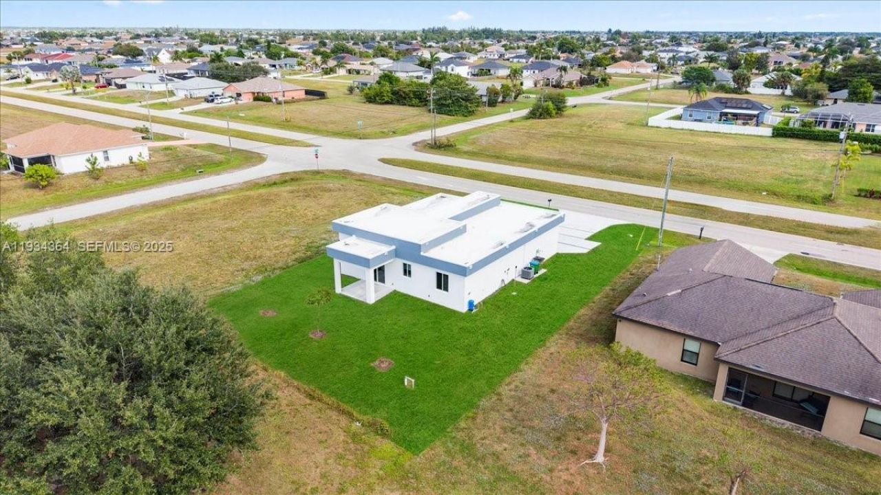 1222 Nelson Rd N, Cape Coral, FL 33993 Photo