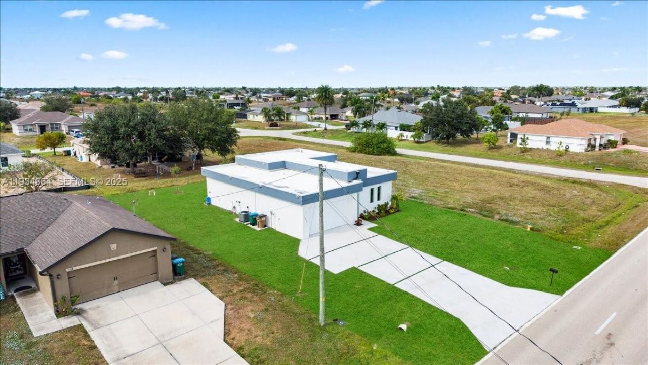 1222 Nelson Rd N, Cape Coral, FL 33993 Photo
