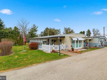 3715 STONY BROOK DRIVE, Unit 10, YORK, PA 17402