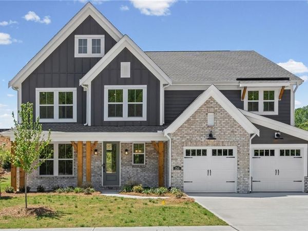 150 Hidden Fields Way, Hoschton, GA 30548