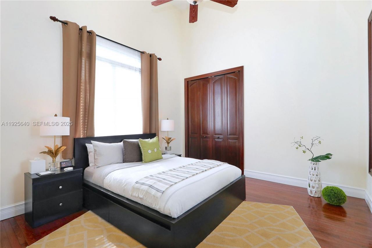 16645 SW 87th Ct , Palmetto Bay, FL 33157 Photo