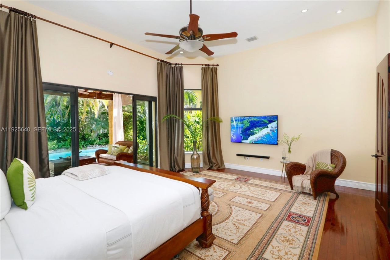 16645 SW 87th Ct , Palmetto Bay, FL 33157 Photo