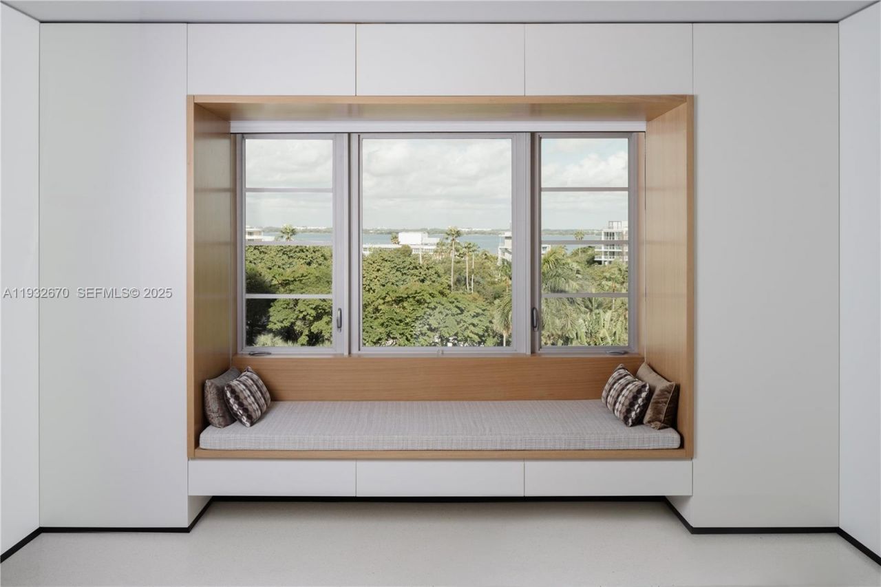 16 Island Ave , Unit 6E, Miami Beach, FL 33139 Photo