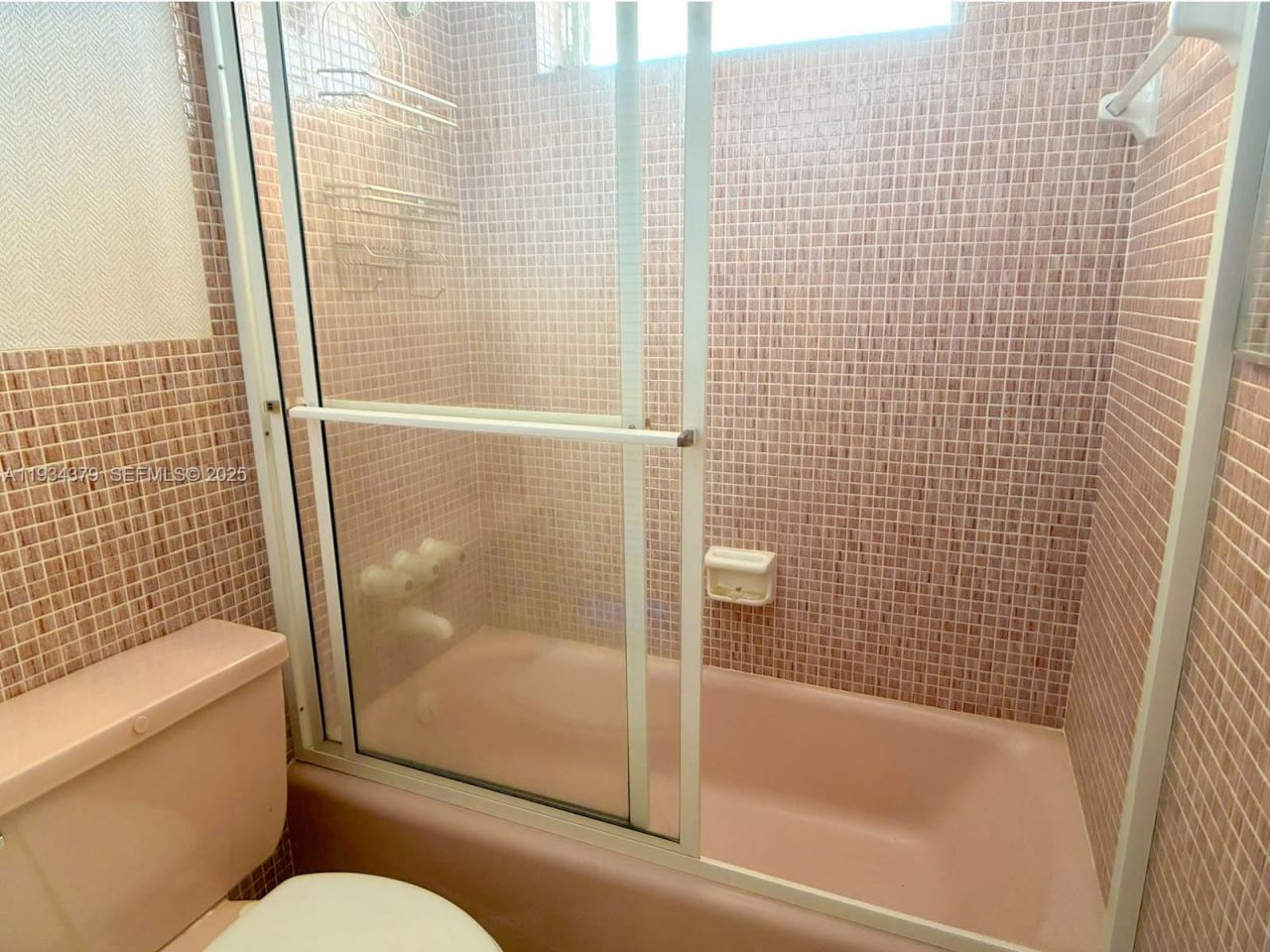 2930 Point East Dr, Unit E601, Aventura, FL 33160 Photo