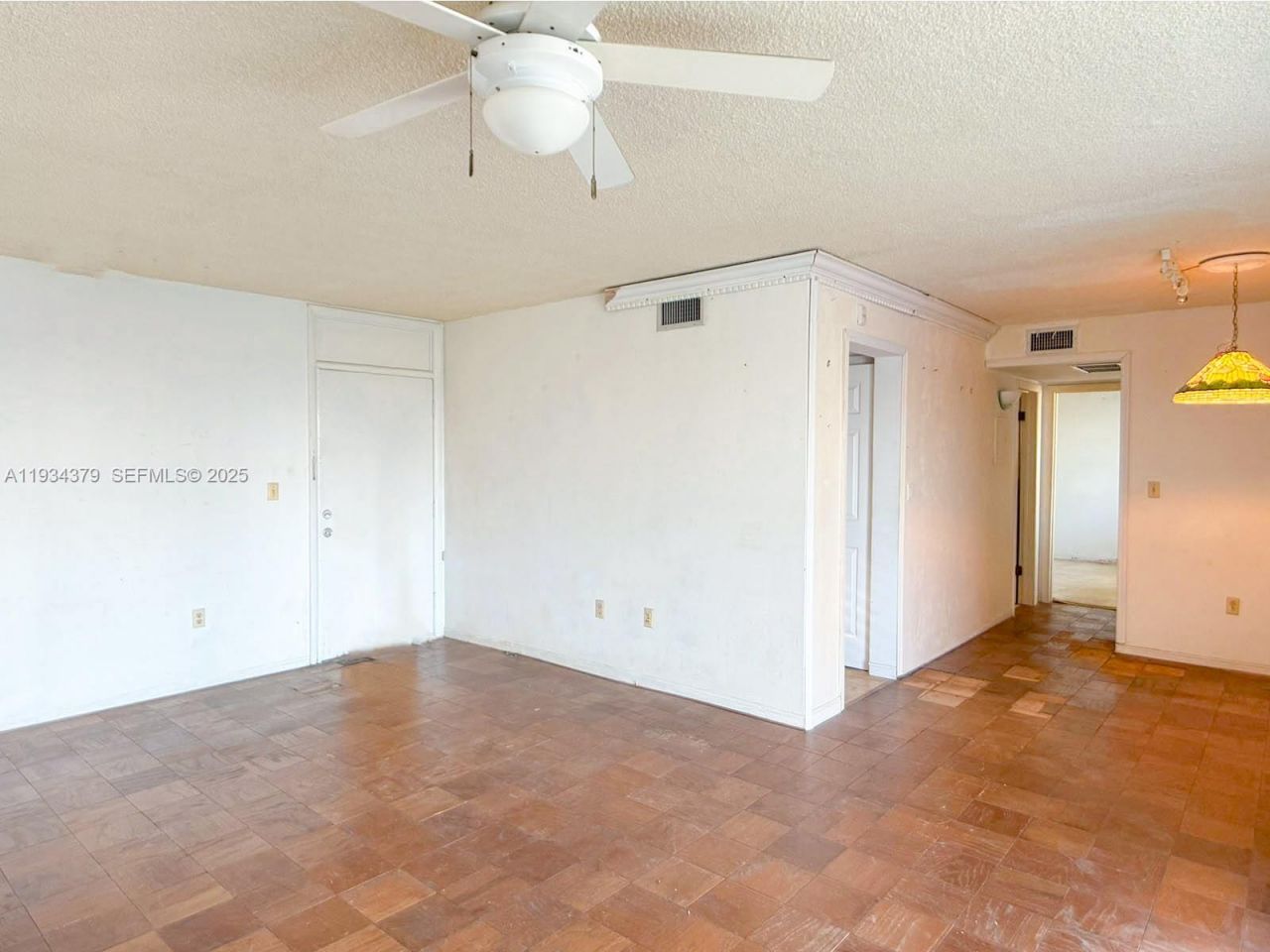 2930 Point East Dr, Unit E601, Aventura, FL 33160 Photo