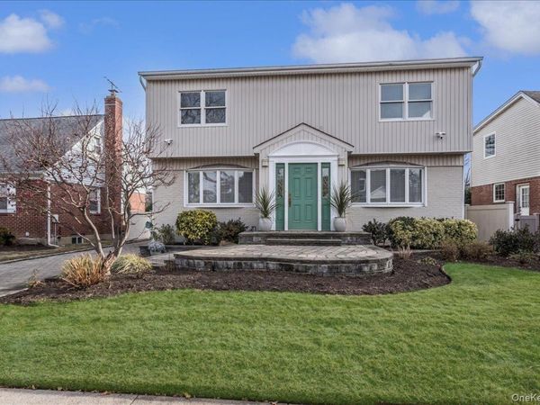 175 Primrose Drive, North New Hyde Park, NY 11040