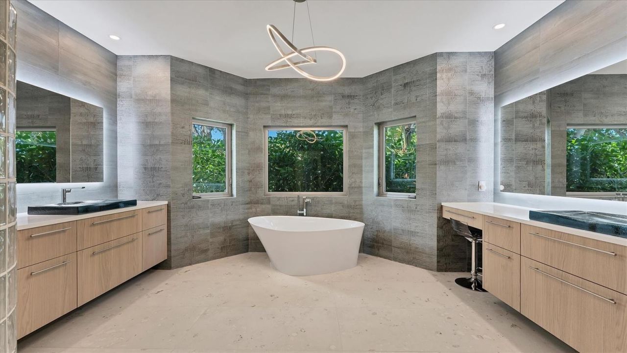 259 Robin Drive, Sarasota, FL 34236 Photo