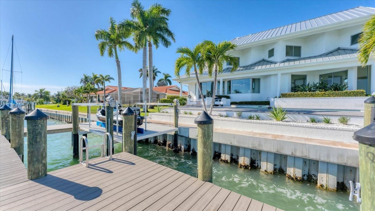 259 Robin Drive, Sarasota, FL 34236 Photo