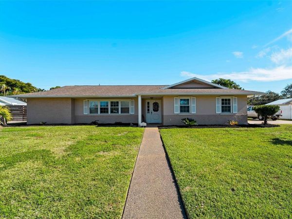 2003 49TH STREET W, BRADENTON, FL 34209