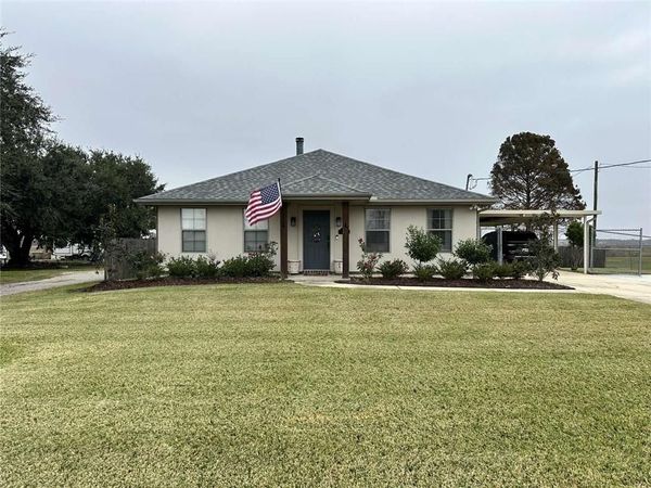 121 LUKE Drive, Des Allemands, LA 70030
