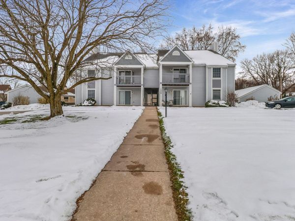 1066 Millpond Road, Unit G, Valparaiso, IN 46385