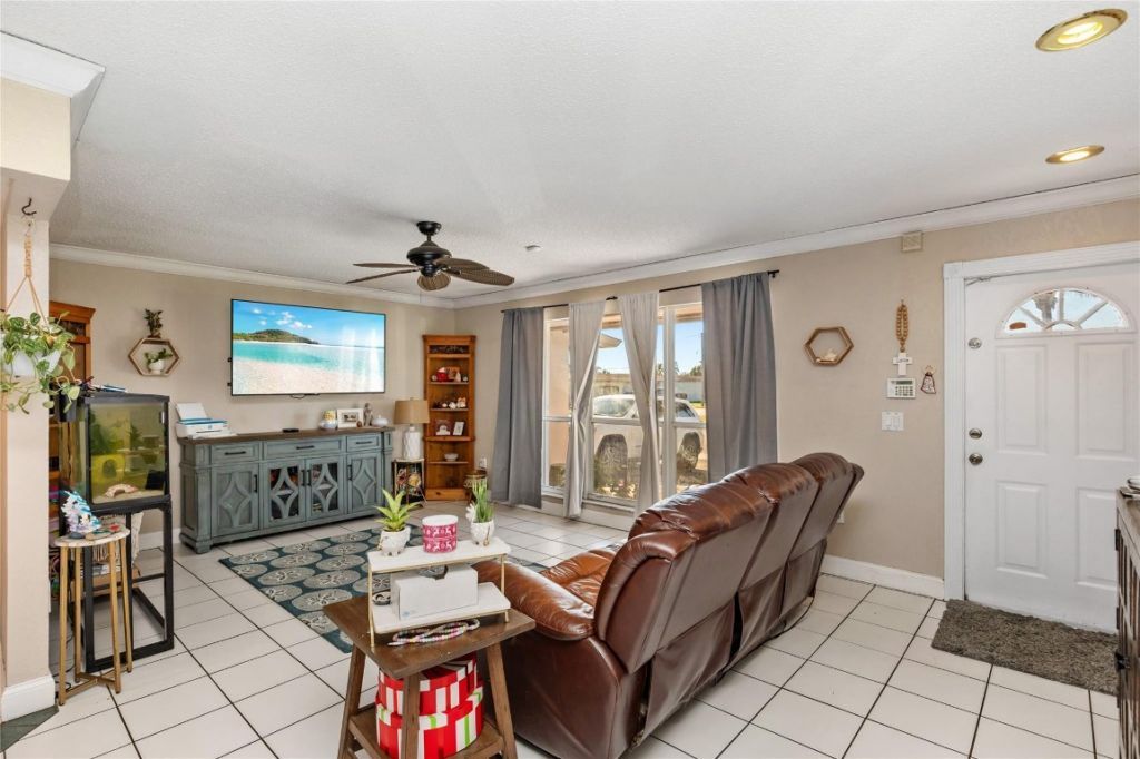 3048 NW 113th Avenue, Sunrise, FL 33323 Photo