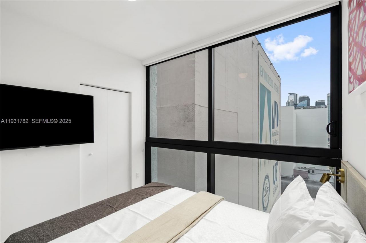 225 N Miami Ave, Unit 1012, Miami, FL 33132 Photo