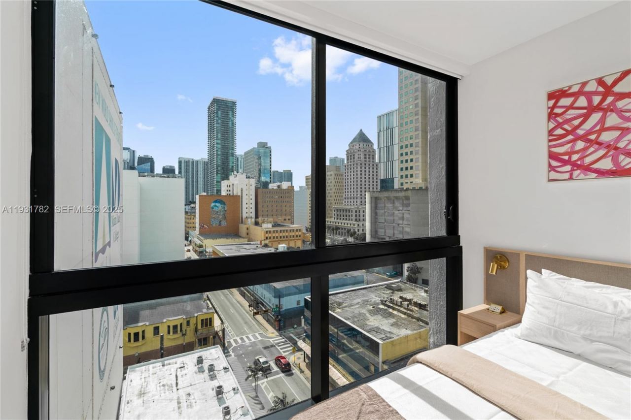 225 N Miami Ave, Unit 1012, Miami, FL 33132 Photo