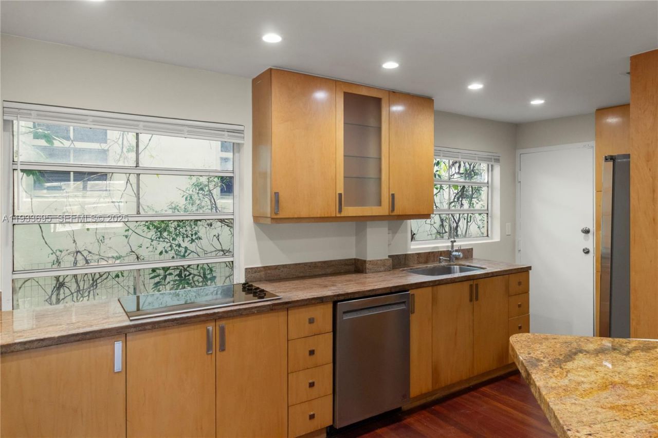 1605 Euclid Ave , Unit A1, Miami Beach, FL 33139 Photo