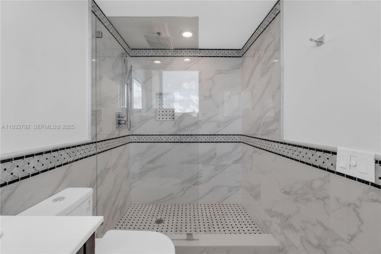 19111 Collins Ave, Unit 1607, Sunny Isles Beach, FL 33160 Photo