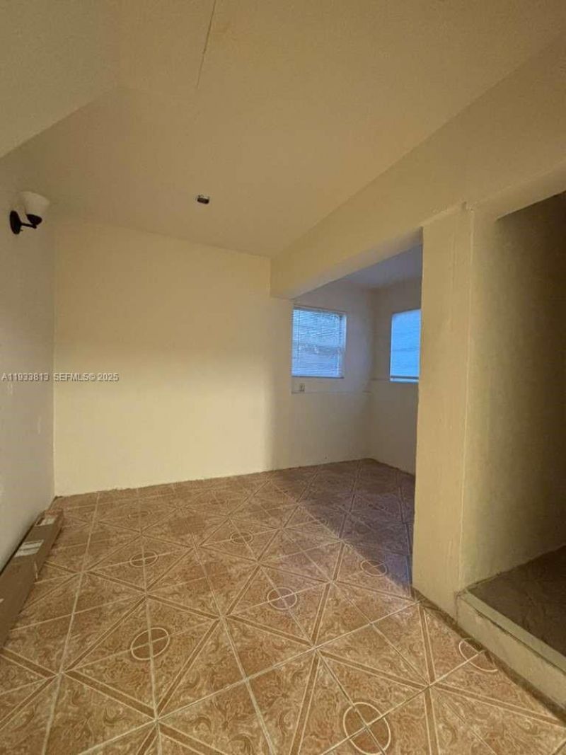 561 NW 113th St, Unit 563, Miami Shores, FL 33168 Photo