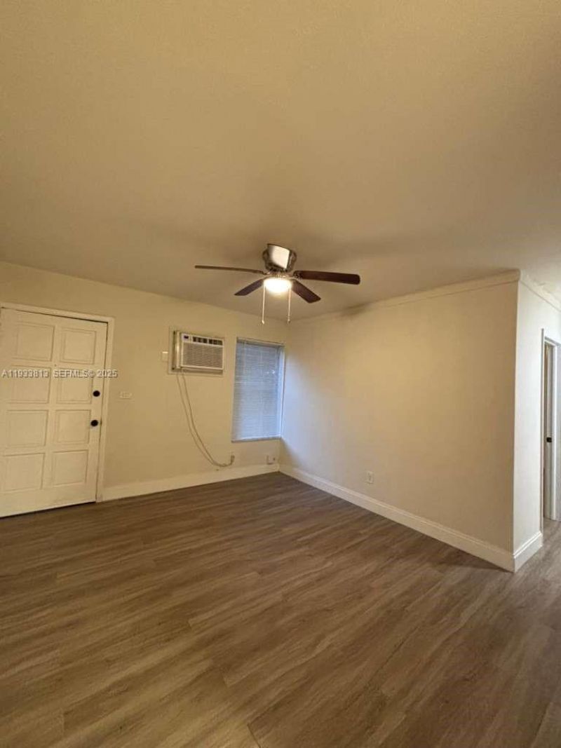 561 NW 113th St, Unit 563, Miami Shores, FL 33168 Photo