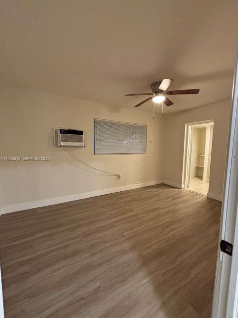 561 NW 113th St, Unit 563, Miami Shores, FL 33168 Photo